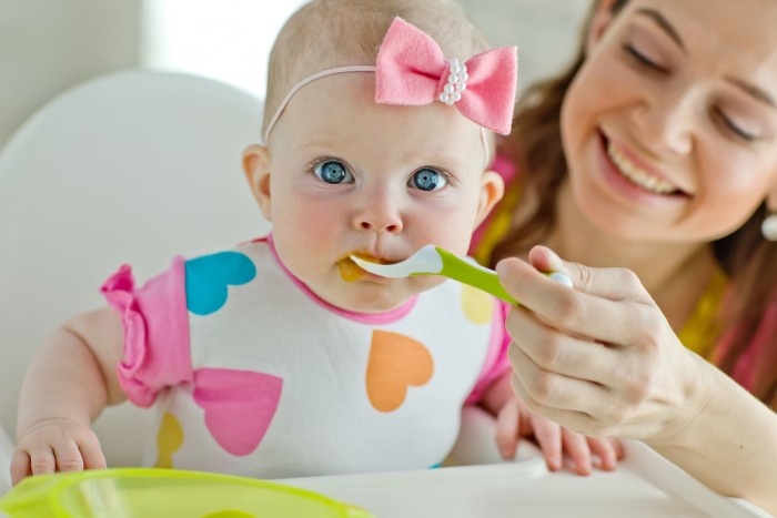 S&uuml;dəmər uşaqların menyusuna əlavə qidaların daxil edilməsi